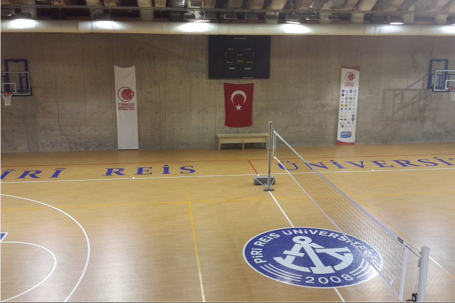 Piri Reis Üniversitesi Spor Salonu